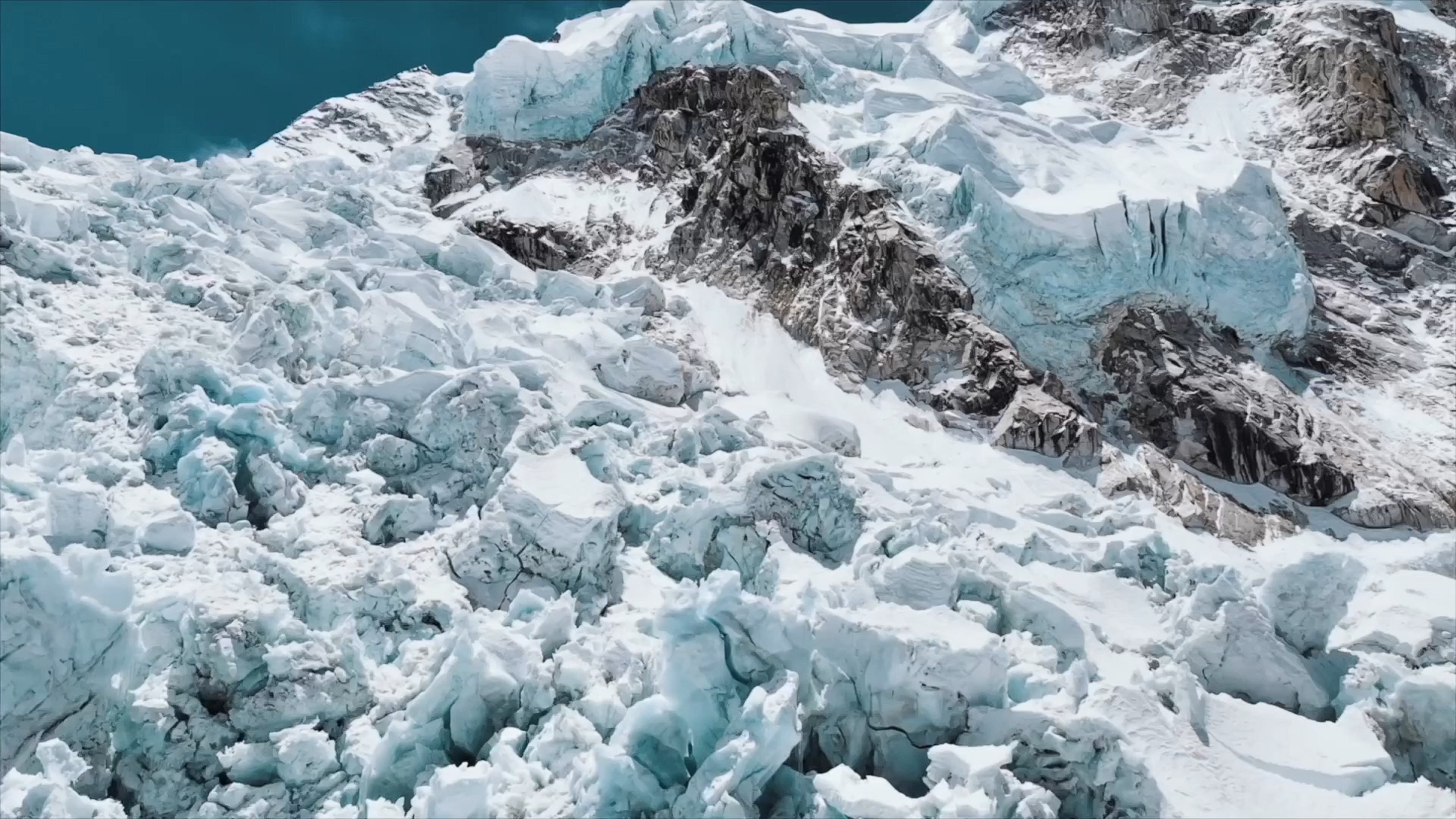 Lady Everest — frame 6